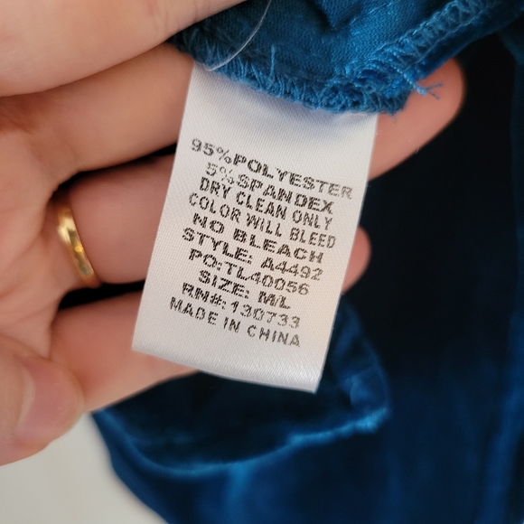 Umgee Velvet Embroidered Open Cardigan / Kimono - Picture 4 of 5